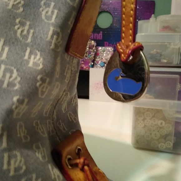 Dooney Bourke brown leather gray logo Shoulder bag - Picture 8 of 12